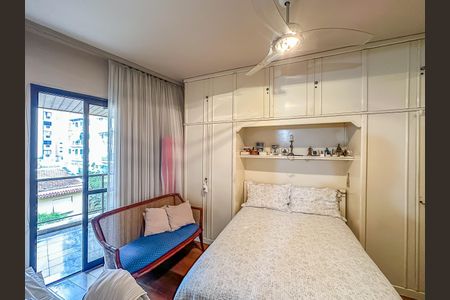 Apartamento à venda com 139m², 3 quartos e 2 vagas Apartamento à venda com 139m², 3 quartos e 2 vagasSuíte