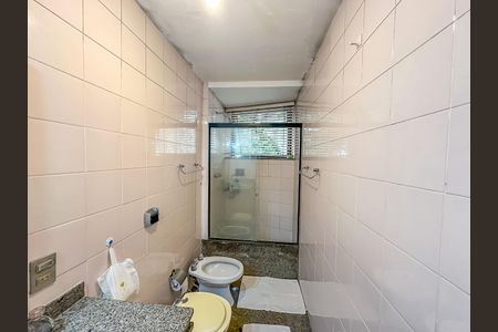 Apartamento à venda com 139m², 3 quartos e 2 vagas Apartamento à venda com 139m², 3 quartos e 2 vagasBanheiro da Suíte