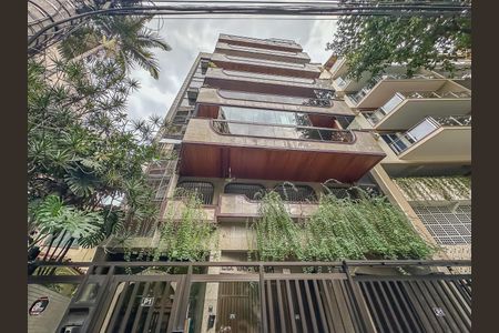 Apartamento à venda com 139m², 3 quartos e 2 vagas Apartamento à venda com 139m², 3 quartos e 2 vagasFachada