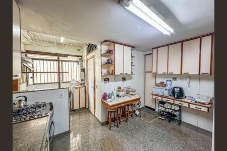 Apartamento à venda com 139m², 3 quartos e 2 vagas Apartamento à venda com 139m², 3 quartos e 2 vagasCozinha