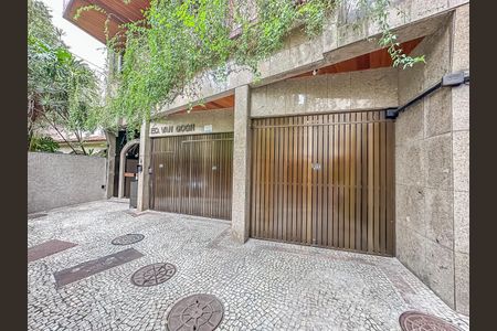 Apartamento à venda com 139m², 3 quartos e 2 vagas Apartamento à venda com 139m², 3 quartos e 2 vagasFachada