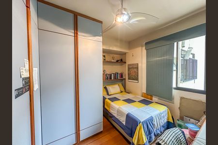 Apartamento à venda com 139m², 3 quartos e 2 vagas Apartamento à venda com 139m², 3 quartos e 2 vagasQuarto 2