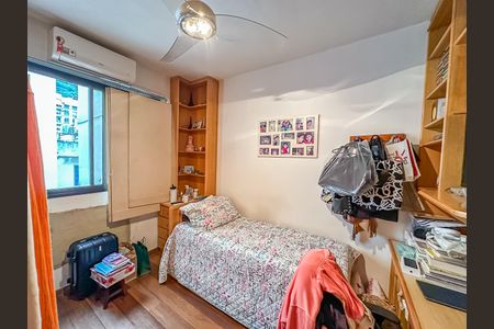 Apartamento à venda com 139m², 3 quartos e 2 vagas Apartamento à venda com 139m², 3 quartos e 2 vagasQuarto 1