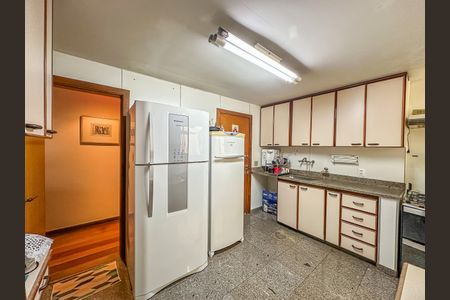 Apartamento à venda com 139m², 3 quartos e 2 vagas Apartamento à venda com 139m², 3 quartos e 2 vagasCozinha