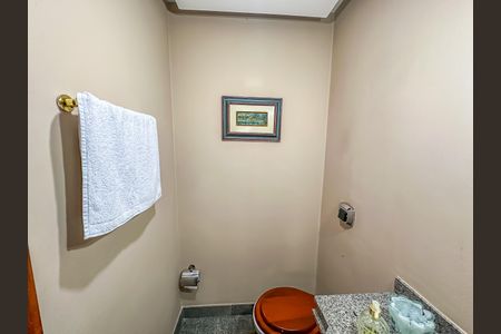 Apartamento à venda com 139m², 3 quartos e 2 vagas Apartamento à venda com 139m², 3 quartos e 2 vagasLavabo