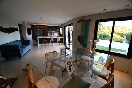 Casa à venda com 630m², 4 quartos e 8 vagasCozinha