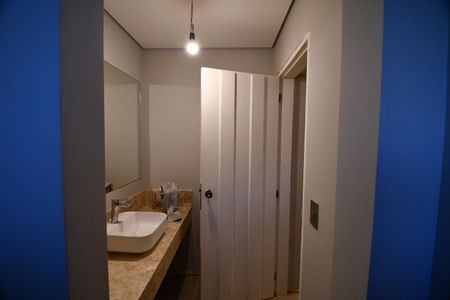 Casa à venda com 630m², 4 quartos e 8 vagasLavabo