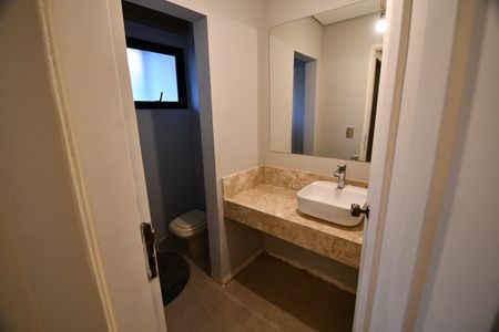 Casa à venda com 630m², 4 quartos e 8 vagasLavabo