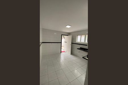 Cozinha de casa de condomínio à venda com 3 quartos, 174m² em Maravista, Niterói