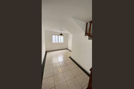 Sala de casa de condomínio à venda com 3 quartos, 174m² em Maravista, Niterói