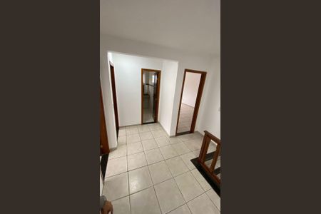 Casa de condomínio à venda com 174m², 3 quartos e 2 vagasQuarto