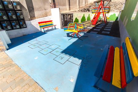 Casa de condomínio à venda com 125m², 3 quartos e 1 vaga Casa de condomínio à venda com 125m², 3 quartos e 1 vagaPlayground