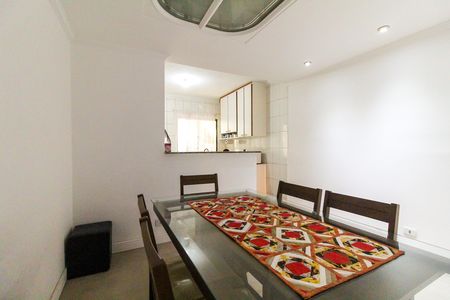 Copa  de casa de condomínio à venda com 3 quartos, 125m² em Vila Carmosina, São Paulo