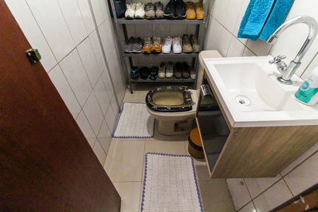 Casa de condomínio à venda com 125m², 3 quartos e 1 vaga Casa de condomínio à venda com 125m², 3 quartos e 1 vagaBanheiro 2
