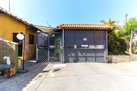 Casa de condomínio à venda com 125m², 3 quartos e 1 vaga Casa de condomínio à venda com 125m², 3 quartos e 1 vagaEntrada