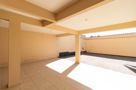 Casa à venda com 311m², 6 quartos e 6 vagas Casa à venda com 311m², 6 quartos e 6 vagasÁrea comum