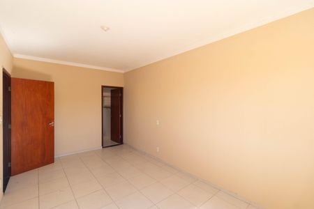 Casa à venda com 311m², 6 quartos e 6 vagas Casa à venda com 311m², 6 quartos e 6 vagasSuíte 06