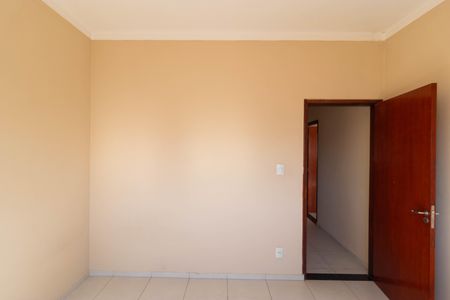 Casa à venda com 311m², 6 quartos e 6 vagas Casa à venda com 311m², 6 quartos e 6 vagasQuarto 02