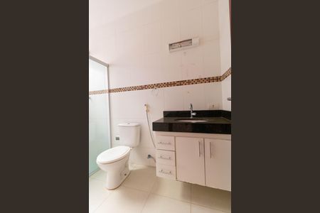 Casa à venda com 311m², 6 quartos e 6 vagas Casa à venda com 311m², 6 quartos e 6 vagasBanheiro 02