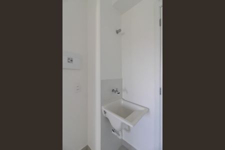 Apartamento à venda com 32m², 2 quartos e sem vaga Apartamento à venda com 32m², 2 quartos e sem vagaArea de Serviço