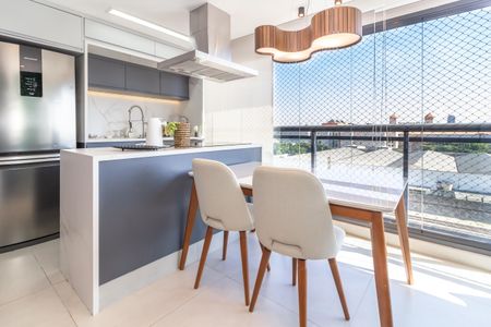 Apartamento para alugar com 90m², 3 quartos e 2 vagas Apartamento para alugar com 90m², 3 quartos e 2 vagasCozinha