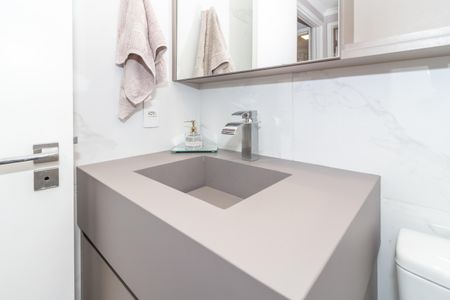 Apartamento para alugar com 90m², 3 quartos e 2 vagas Apartamento para alugar com 90m², 3 quartos e 2 vagasBanheiro