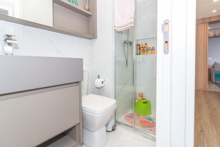 Apartamento para alugar com 90m², 3 quartos e 2 vagas Apartamento para alugar com 90m², 3 quartos e 2 vagasBanheiro