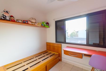 Casa à venda com 210m², 4 quartos e 4 vagas Casa à venda com 210m², 4 quartos e 4 vagasQuarto 1