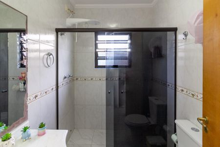 Casa à venda com 210m², 4 quartos e 4 vagas Casa à venda com 210m², 4 quartos e 4 vagasBanheiro Social