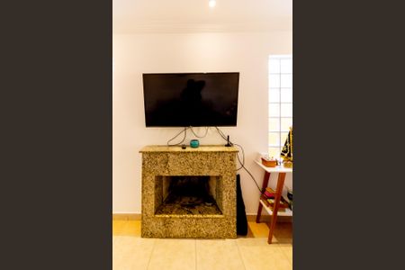 Casa à venda com 210m², 4 quartos e 4 vagas Casa à venda com 210m², 4 quartos e 4 vagasSala de Estar