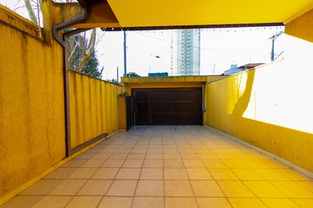 Casa à venda com 210m², 4 quartos e 4 vagas Casa à venda com 210m², 4 quartos e 4 vagasGaragem