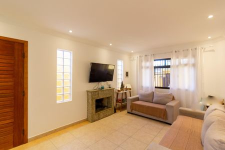 Sala de Estar de casa à venda com 4 quartos, 210m² em Vila Cruzeiro, São Paulo