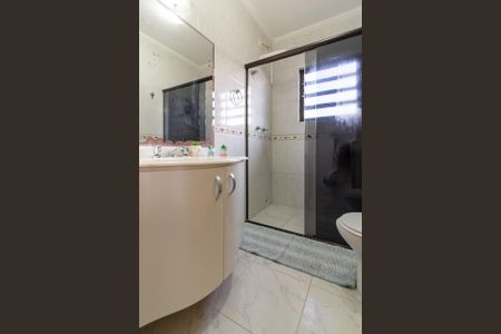 Casa à venda com 210m², 4 quartos e 4 vagas Casa à venda com 210m², 4 quartos e 4 vagasBanheiro Social