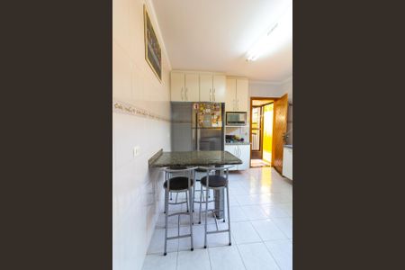 Casa à venda com 210m², 4 quartos e 4 vagas Casa à venda com 210m², 4 quartos e 4 vagasCozinha