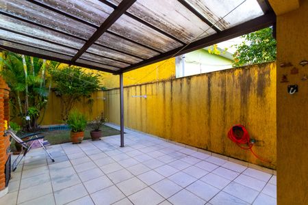 Casa à venda com 210m², 4 quartos e 4 vagas Casa à venda com 210m², 4 quartos e 4 vagasChurrasqueira