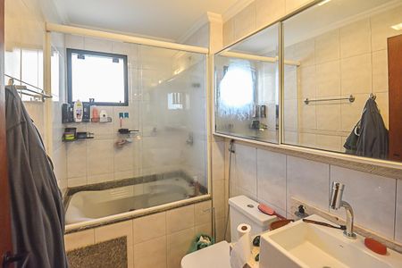 Apartamento à venda com 95m², 3 quartos e 7 vagasBanheiro da Suíte