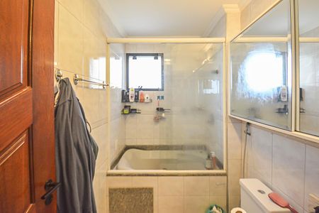 Apartamento à venda com 95m², 3 quartos e 7 vagasBanheiro da Suíte