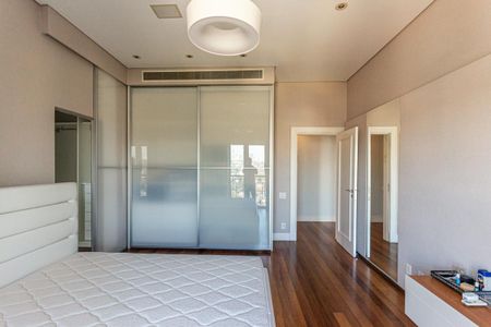 Apartamento à venda com 711m², 5 quartos e 6 vagasSuíte 3