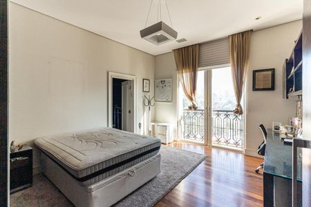 Apartamento à venda com 711m², 5 quartos e 6 vagasSuíte 2