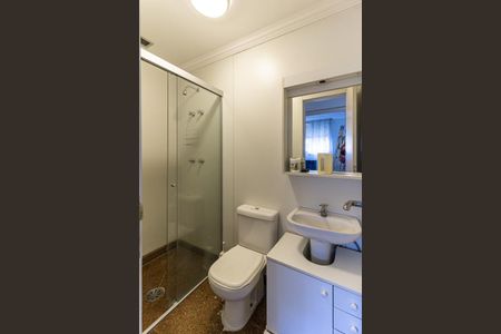 Apartamento à venda com 711m², 5 quartos e 6 vagasBanheiro de Serviço 