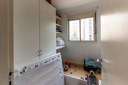 Apartamento à venda com 711m², 5 quartos e 6 vagasQuarto de Serviço 1