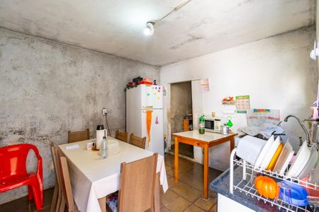 Casa à venda com 140m², 3 quartos e sem vaga Casa à venda com 140m², 3 quartos e sem vagaCozinha