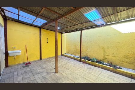 Casa à venda com 91m², 1 quarto e 1 vaga Casa à venda com 91m², 1 quarto e 1 vagaQuintal