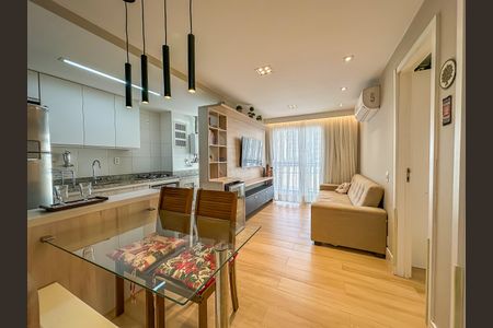 Sala de apartamento à venda com 2 quartos, 64m² em Centro, Rio de Janeiro