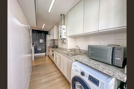 Apartamento à venda com 64m², 2 quartos e 1 vagaÁrea de Serviço