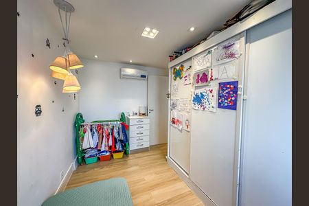 Apartamento à venda com 64m², 2 quartos e 1 vagaQuarto