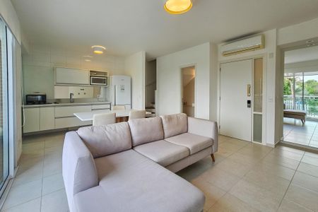 Apartamento para alugar com 81m², 2 quartos e 2 vagasSala