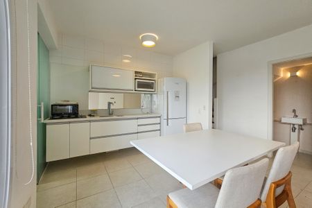 Apartamento para alugar com 81m², 2 quartos e 2 vagasCozinha
