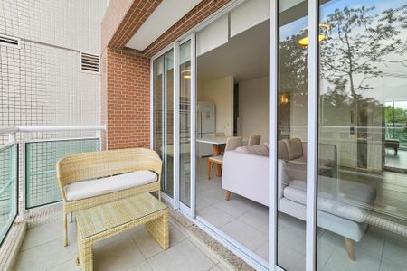 Apartamento para alugar com 81m², 2 quartos e 2 vagasVaranda