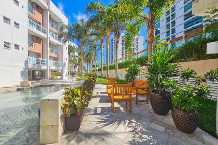 Apartamento para alugar com 81m², 2 quartos e 2 vagasÁrea comum - Piscina